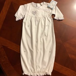 Baby Girl’s NWT Kissy Kissy Gown. Size NB.